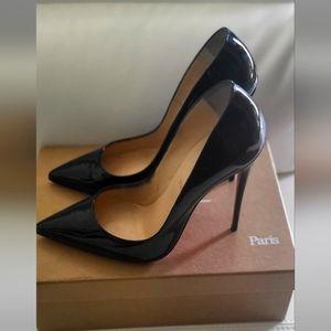 So Kate Christian Louboutin Size 10.5 (40.5)